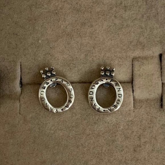 Pandora Polished Crown O Stud Earrings - Picture 1 of 5